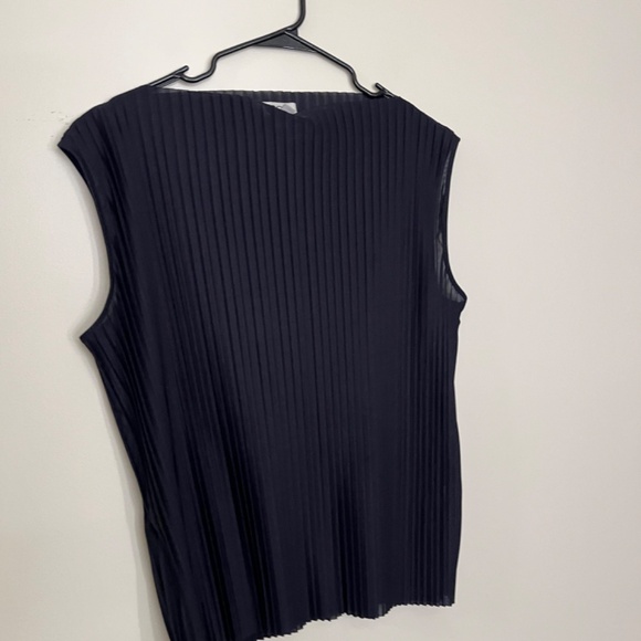 COS pleated navy tank blouse size M - Picture 5 of 7